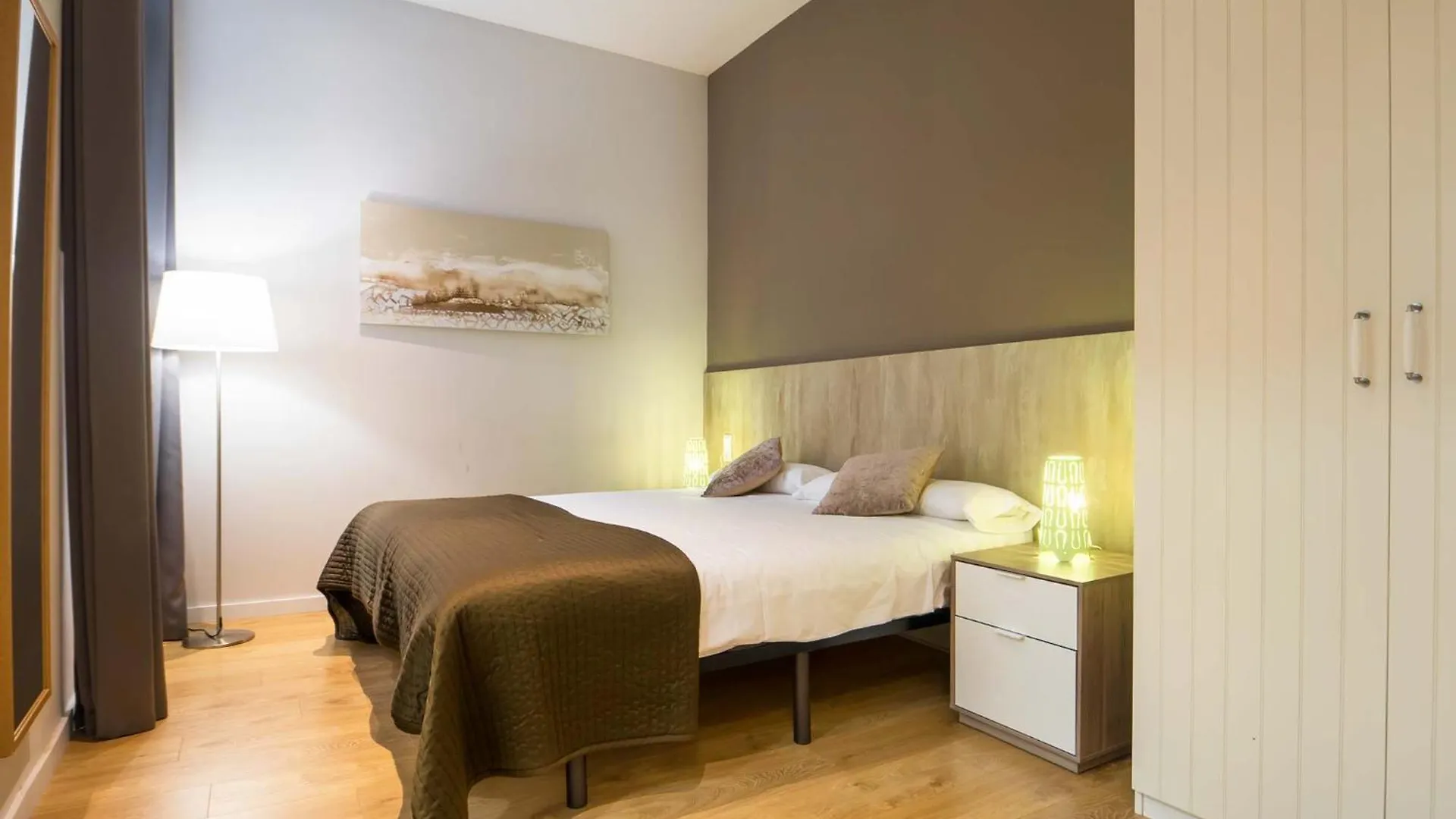 Rent Top Apartments Rambla Catalunya Barcelona 0*,
