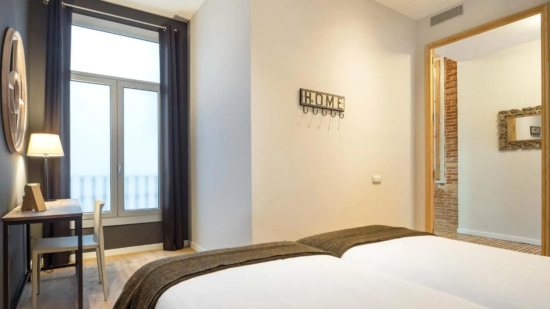 Rent Top Apartments Rambla Catalunya Barcelona 0*,  Spain