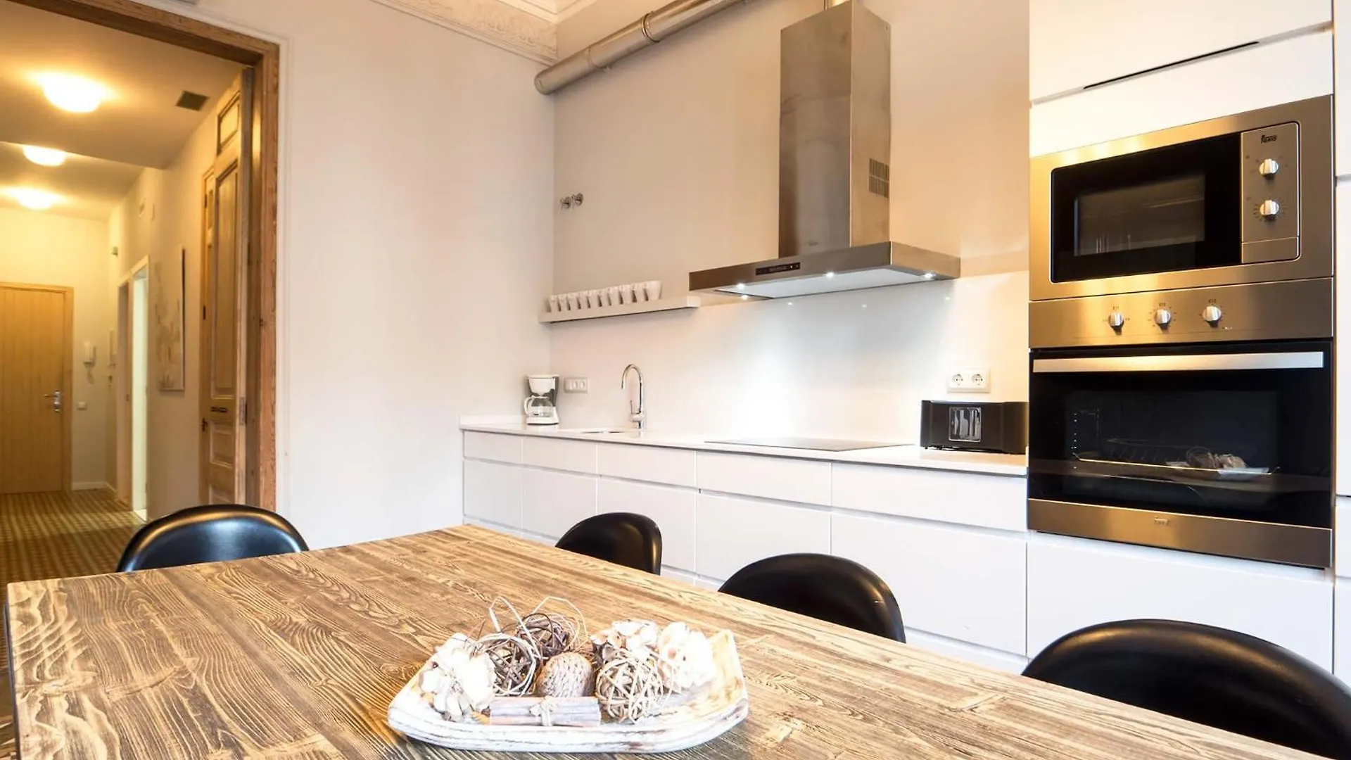 Rent Top Apartments Rambla Catalunya Barcelona