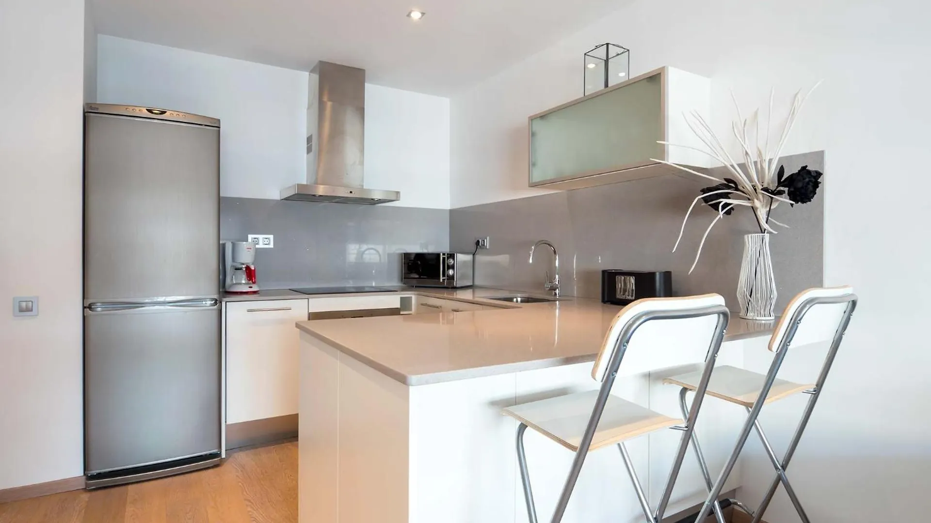 Rent Top Apartments Rambla Catalunya Barcelona