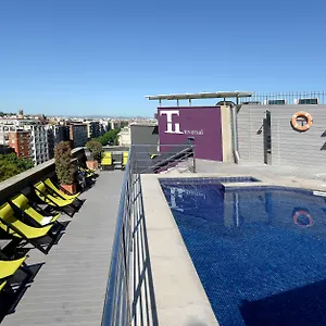 فندق يونيفرسال, برشلونة