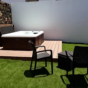 https://loft-la-tahonilla.in-canary-islands.com