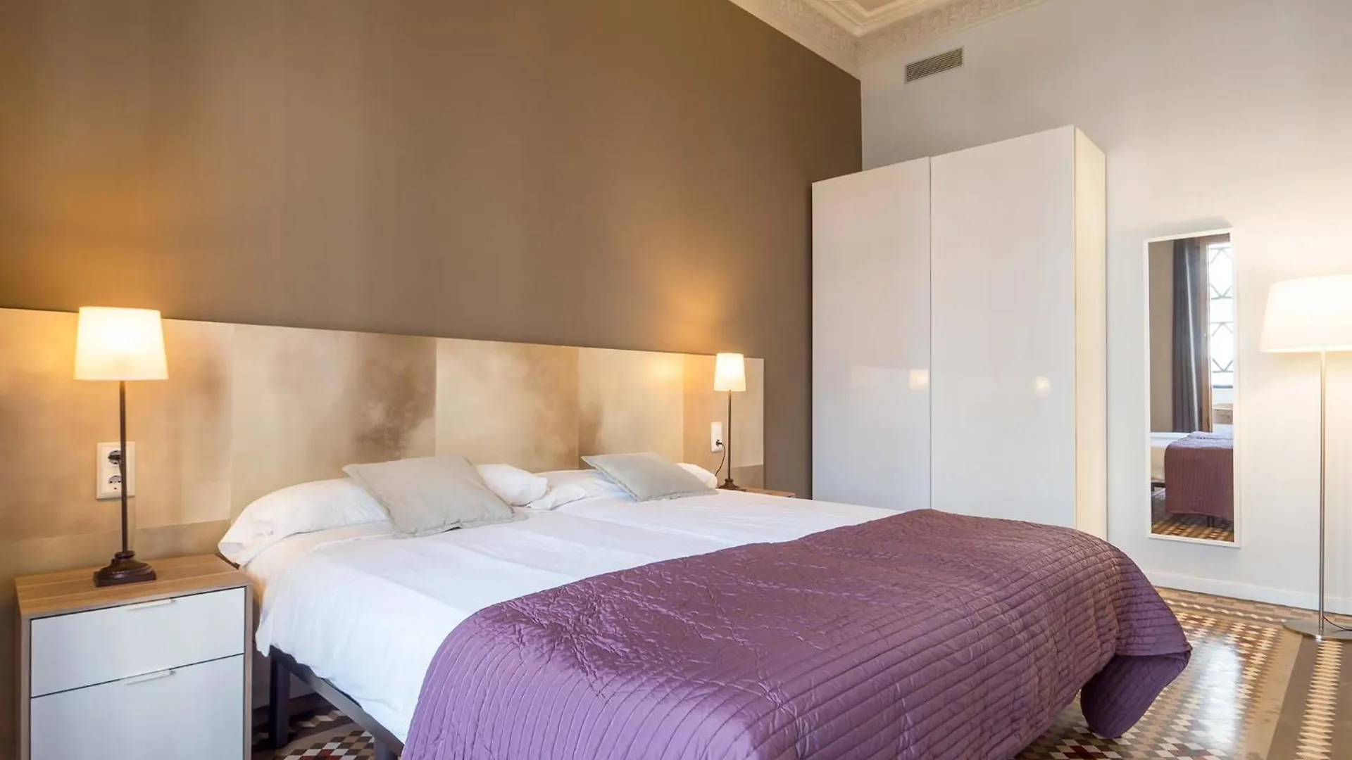 Rent Top Apartments Rambla Catalunya Barcelona