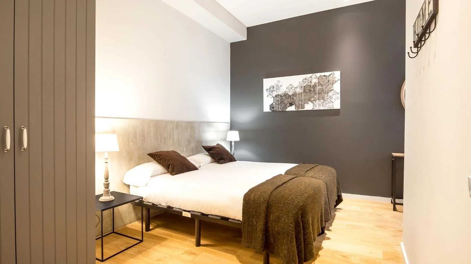 Rent Top Apartments Rambla Catalunya Barcelona 0*,  Spanien