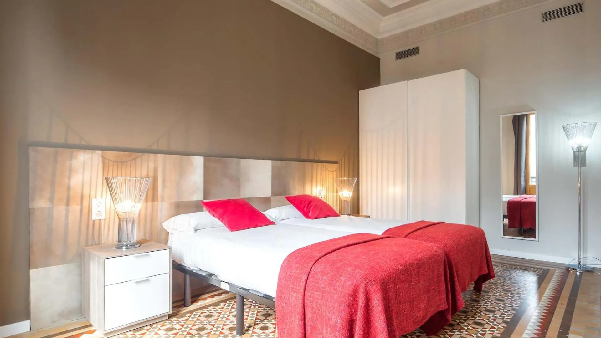 Rent Top Apartments Rambla Catalunya Barcelona